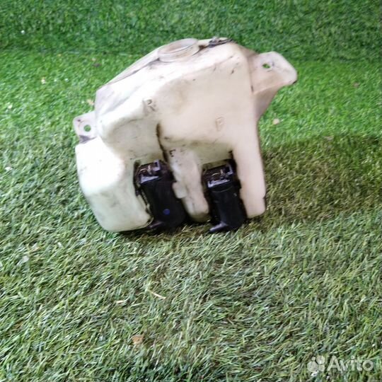 Бачок омывателя Дайхатсу yrv