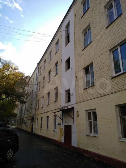 Комната 16 м² в 3-к., 4/4 эт.