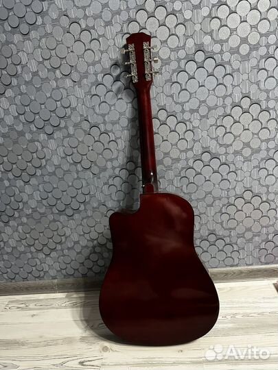 Акустическая гитара