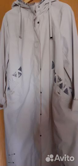 Плащ женский новый