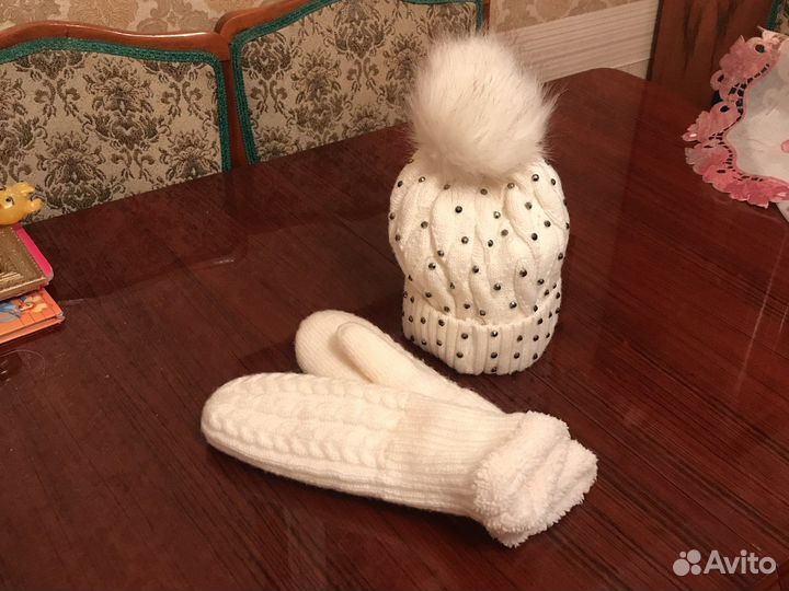 Комплект шапка и варежки