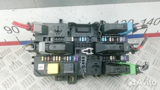 Блок предохранителей opel astra H (PEA04M301)