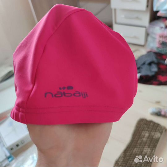 Очки и шапочка для плавания