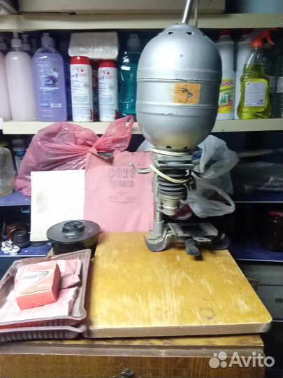 Фотоувеличитель+фотобачек+проявитель+фиксаж