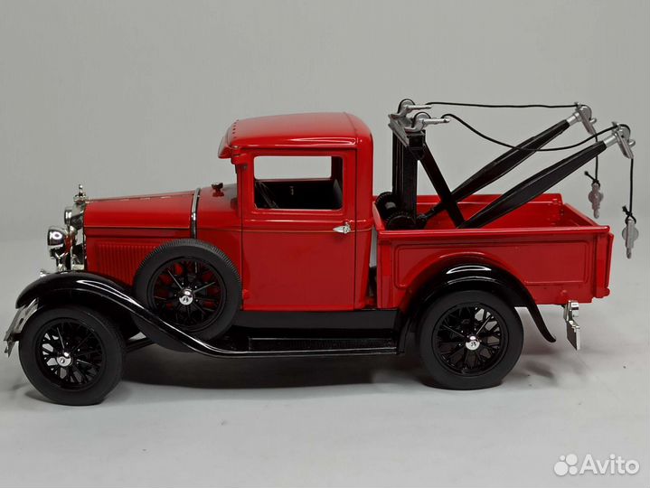 Ford Model A Tow Truck (1931) 1:18