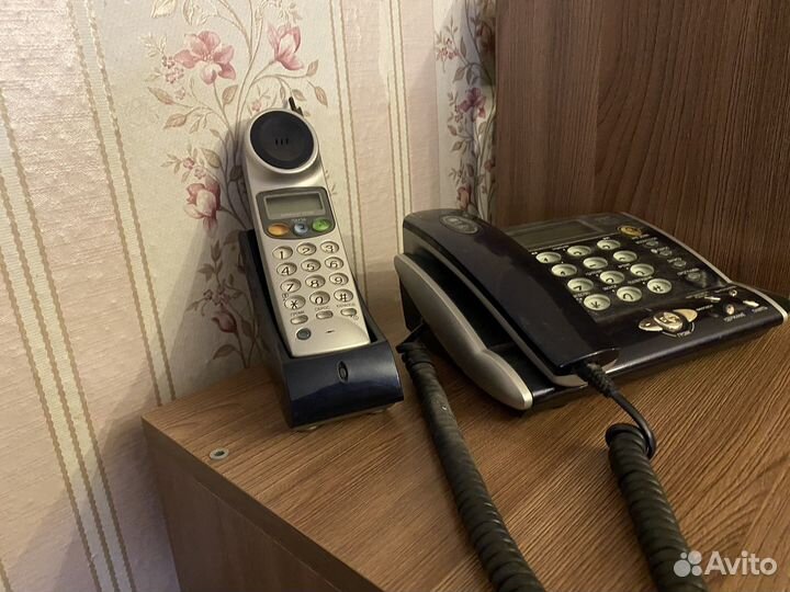 Домашний телефон LG