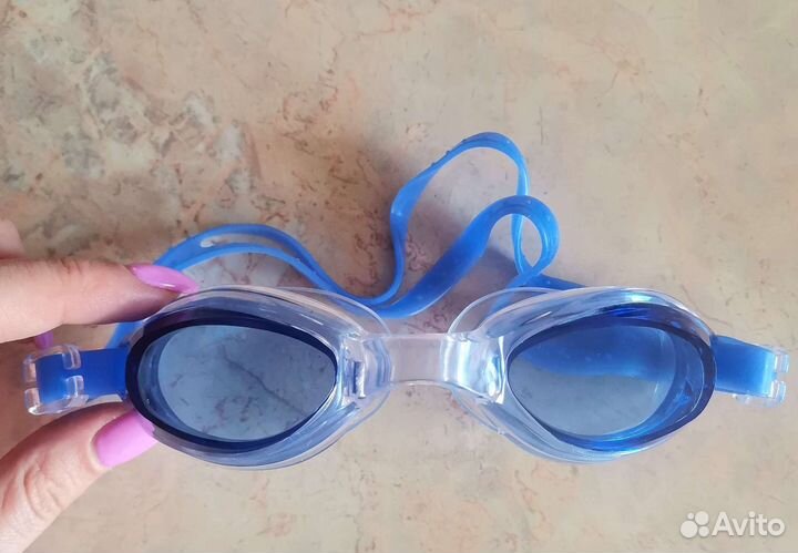 Очки для плаванья