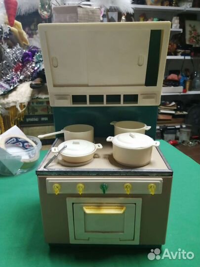 Детская газовая плита с набором посуды СССР