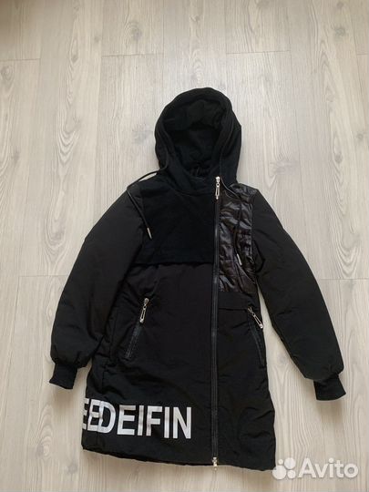 Парка для девочки демисезон