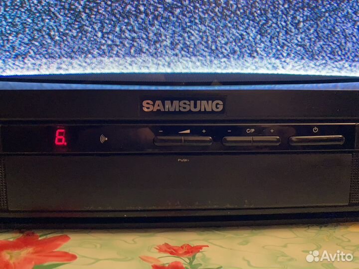 Телевизор Samsung ламповый