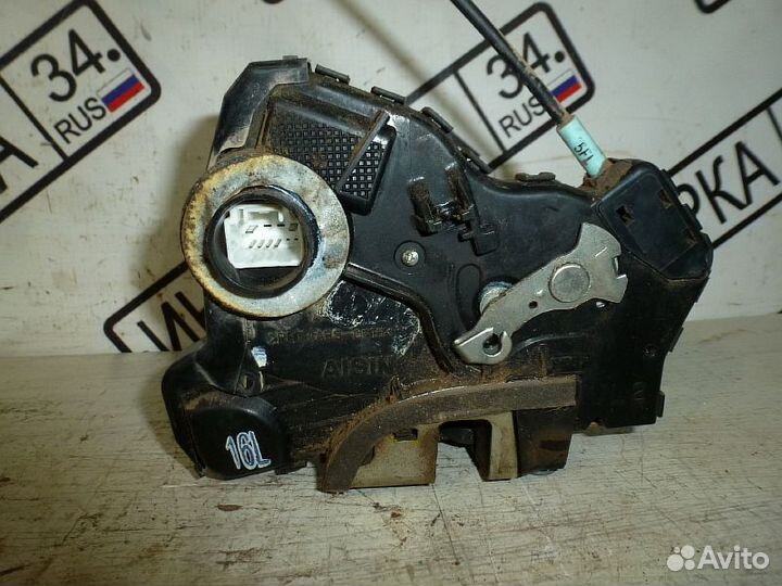 Замок передний левый Тойота Королла Е120