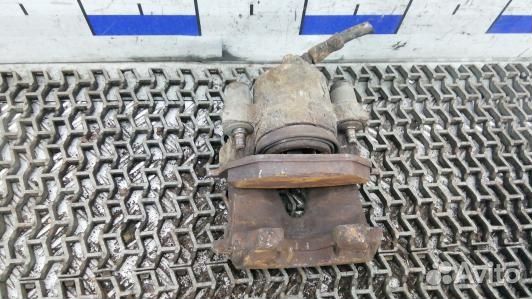 Суппорт тормозной передний правый skoda octavia A4