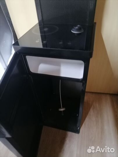 Кулер для воды напольный YH38