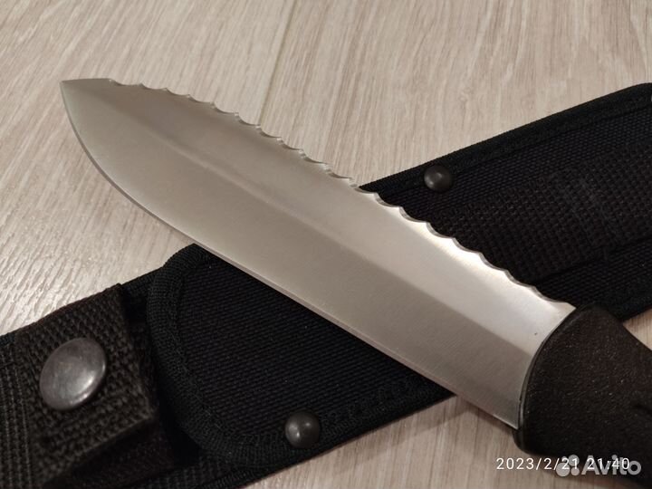 Нож туристический 