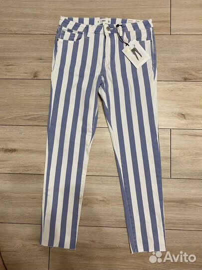 Джинсы женские