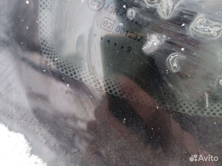 Форточка гранта седан