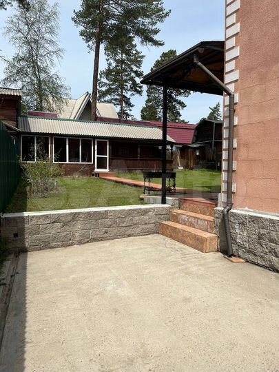 Дом 123 м² на участке 4 сот.