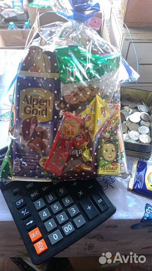 Новогодние подарки детям