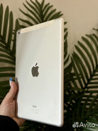iPad Air 16GB Wi-Fi Silver
