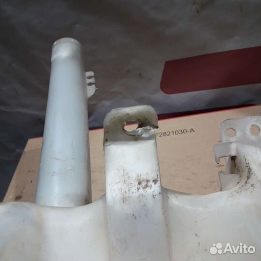 Бачок стеклоомывателя Nissan X-trail T30