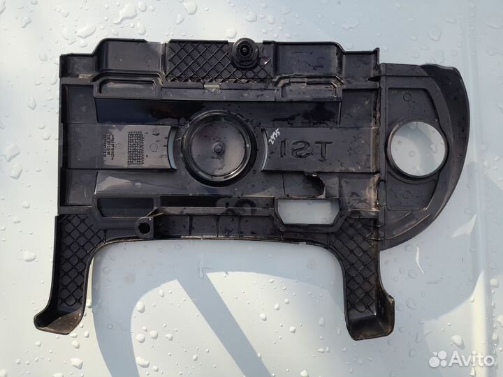 Накладка двигателя Volkswagen 03C103925BF