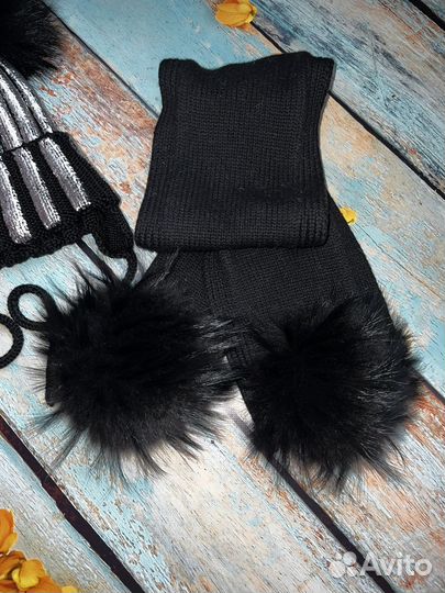 Комплект шапка и шарф для девочки