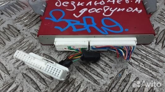 Блок управления бесключевым доступом lexus LS 4 (3