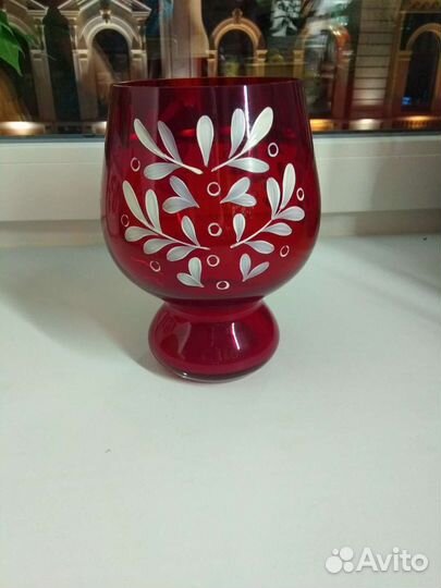 Ваза старинная, цветное стекло,графины СССР