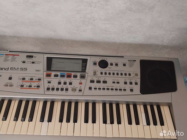 Синтезатор roland EM -55