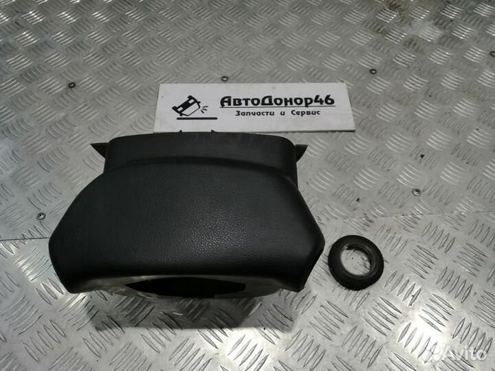 Кожух рулевой колонки Nissan Teana J31