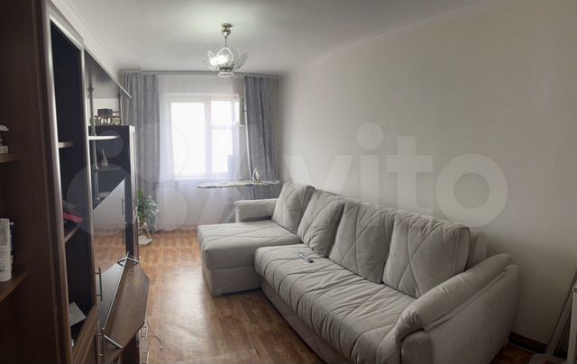 2-к. квартира, 50 м², 9/10 эт.