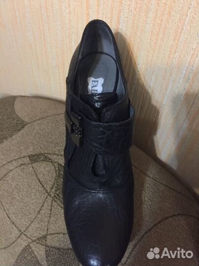 Кожаные ботильоны