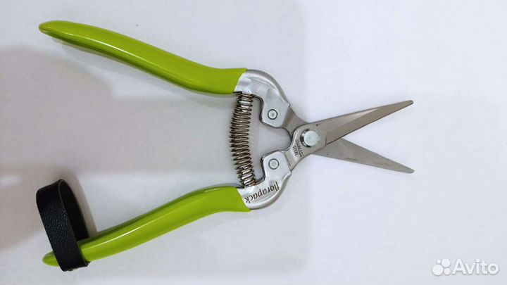 Секатор садовый