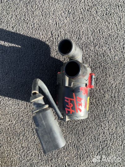 Насос водяной (помпа) Порше Кайен,Туарег