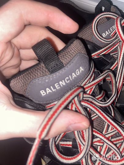 Balenciaga track 1