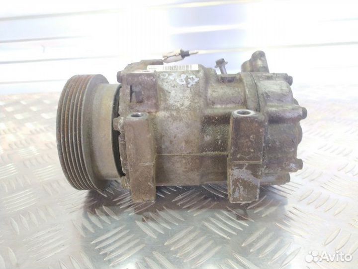 Компрессор кондиционера Renault Duster HSA K4M690