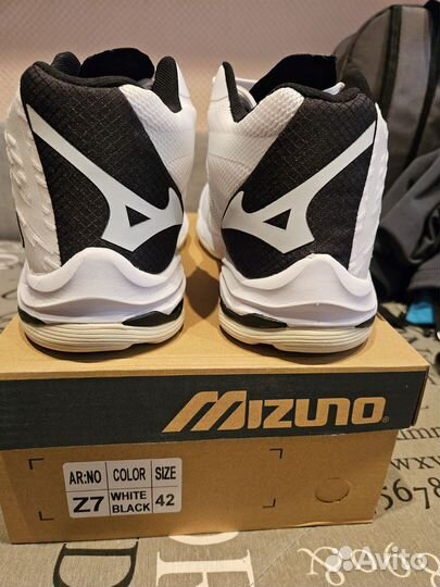 Кроссовки волейбольные Mizuno Wave lightning Z7