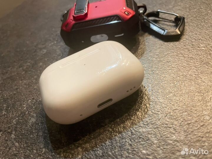 Apple AirPods Pro 2nd Generation белые