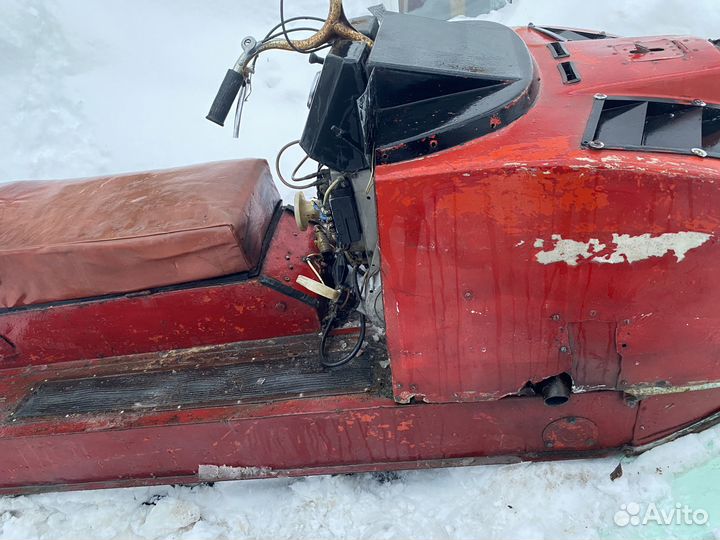 Продаю снегоход буран