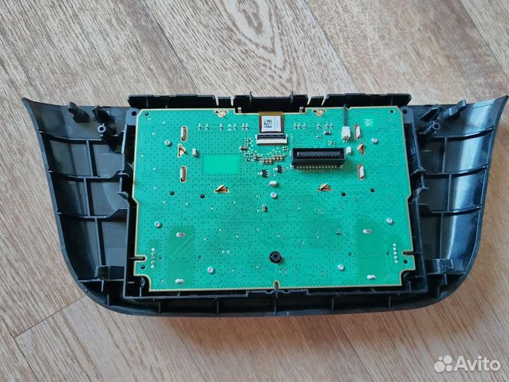 Панель для автомагнитолы iveco