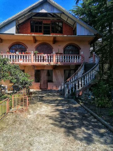 Коттедж 247 м² на участке 4,9 сот.