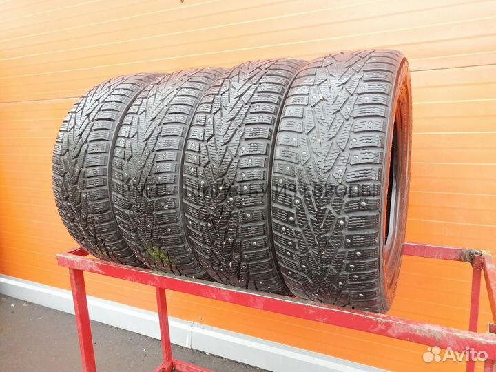 Nokian Tyres Hakkapeliitta 7 215/60 R16 99T