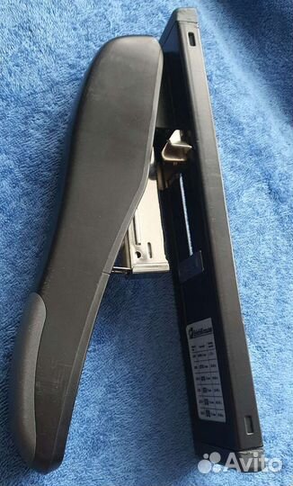 Степлер ErichKrause и скобы(9 пачек)