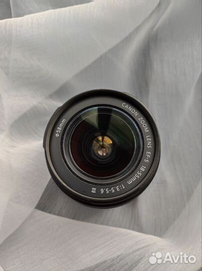 Объектив Canon EF-S 18-55mm f/3.5-5.6 III