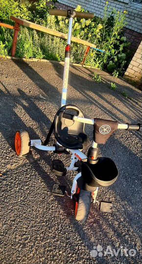 Детский трехколесный велосипед