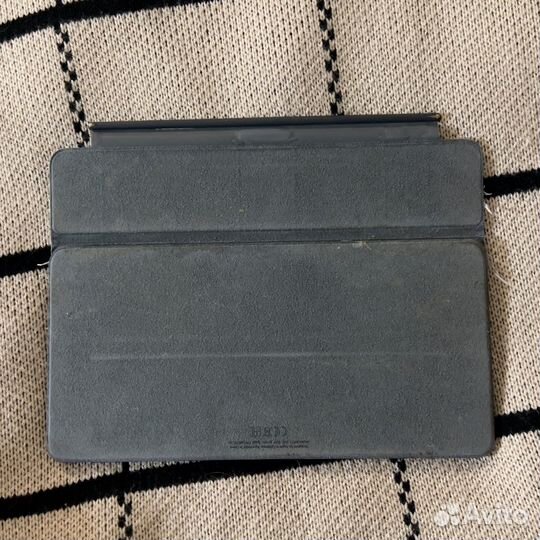 Магнитный чехол с клавиатурой на айпад