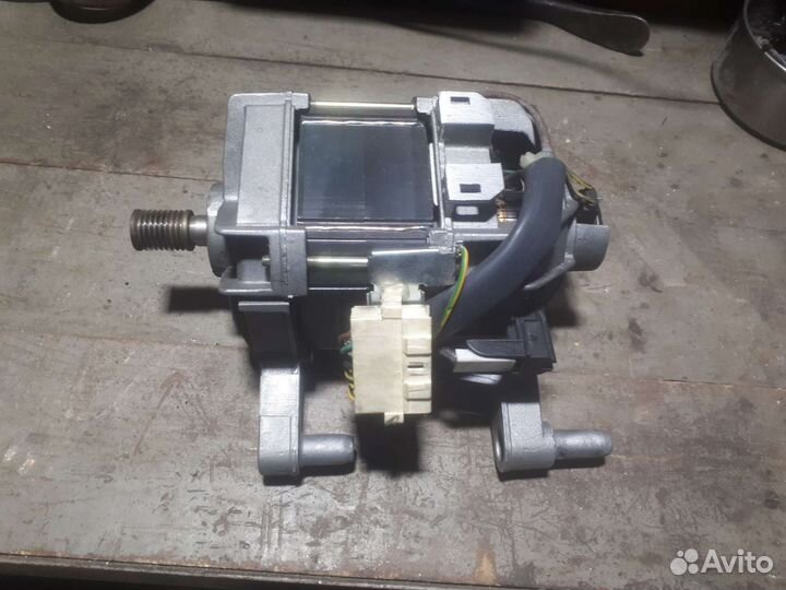 Двигататель стиральной машины Beko