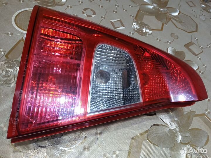 Фонарь задний левый рено логан 2