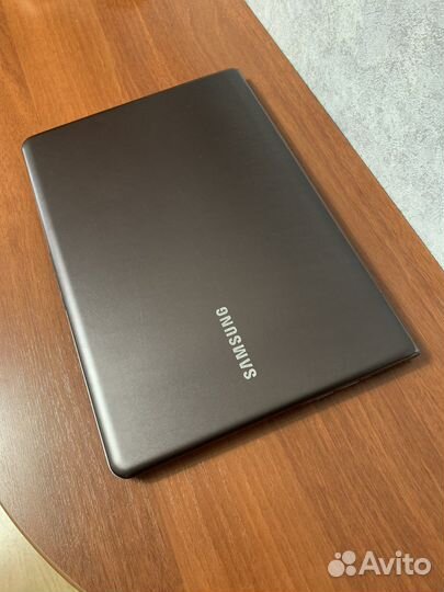 Ноутбук Samsung np530u3c