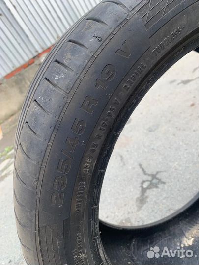 Continental ContiSportContact 5 SUV 235/45 R19 95V